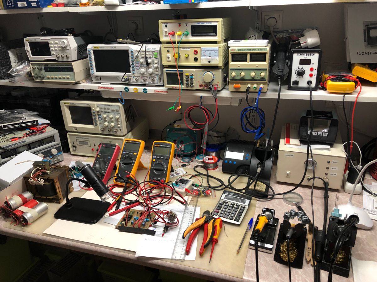 Electronics lab